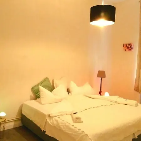Next To Fair Frankfurt Am Main, Embassy And Center Apartment